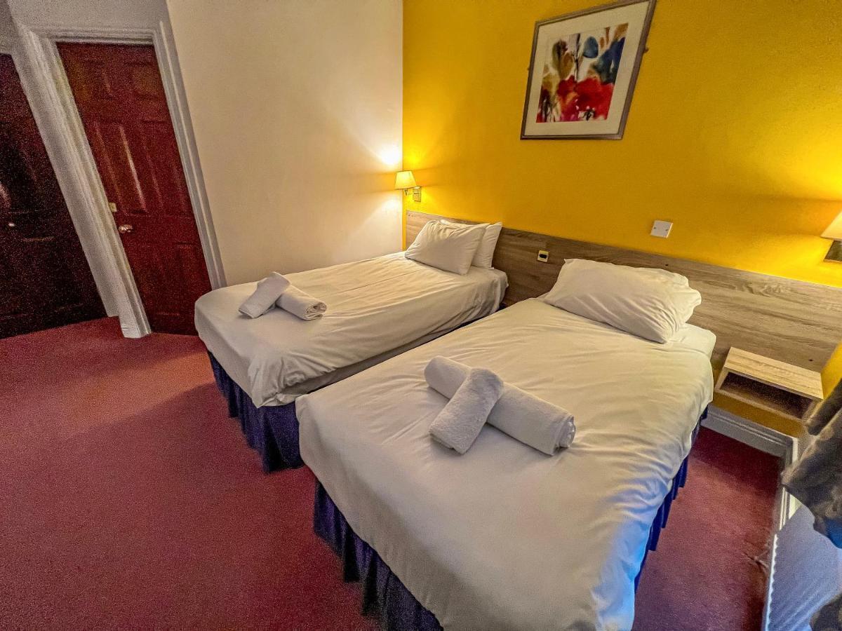 The Red Lion Hotel Spalding Esterno foto